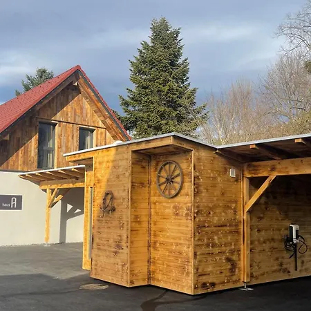 Residences Am Tor Zur Suedsteirischen Weinstrasse בית נופש Arnfels