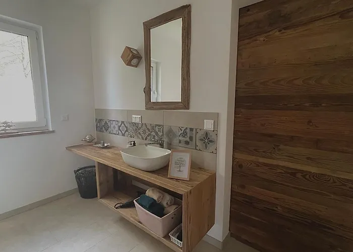 Residences Am Tor Zur Suedsteirischen Weinstrasse بيت للعطل Arnfels